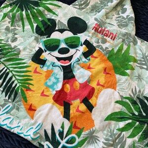 Disney Aulani Tropical Mickey Toddler Hooded Towel Wrap